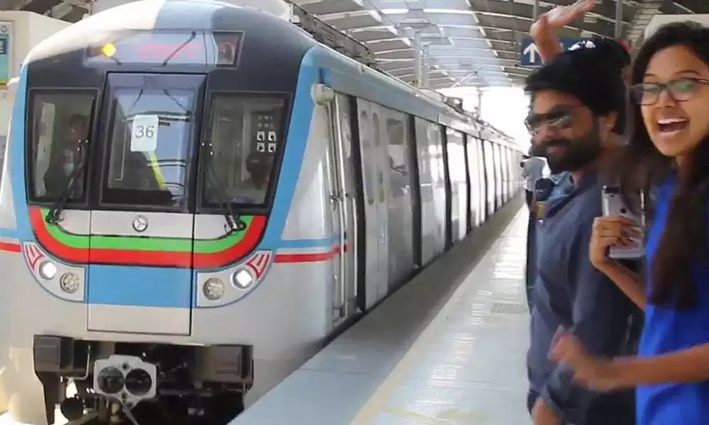 హైదరాబాద్ మెట్రో కోసం ఫైన్-ట్యూన్ అలైన్‌మెంట్ కోసం పని పురోగతిలో ఉంది- Work in progress to fine-tune alignment for Hyderabad Metro