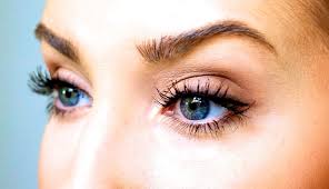 సహజంగా పొడవాటి మరియు మందపాటి వెంట్రుకలను పొందడం ఎలా? – How to get long & thick eyelashes naturally?